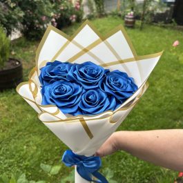 Букет “5 сатенени рози”
