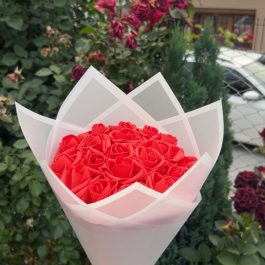 Букет “19 фоамови рози”