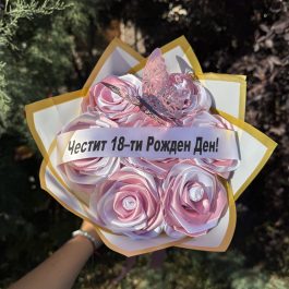 Букет от 7 сатенени рози