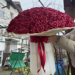 Букет 301 рози със сърце (фоам)